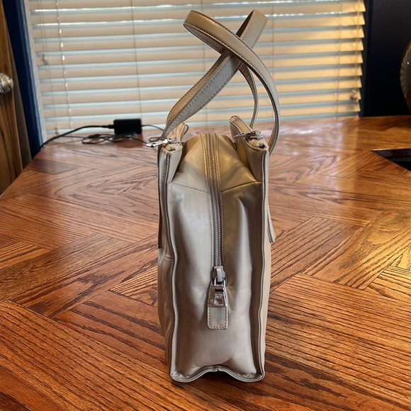 Vintage Prada - Picture 2 of 10